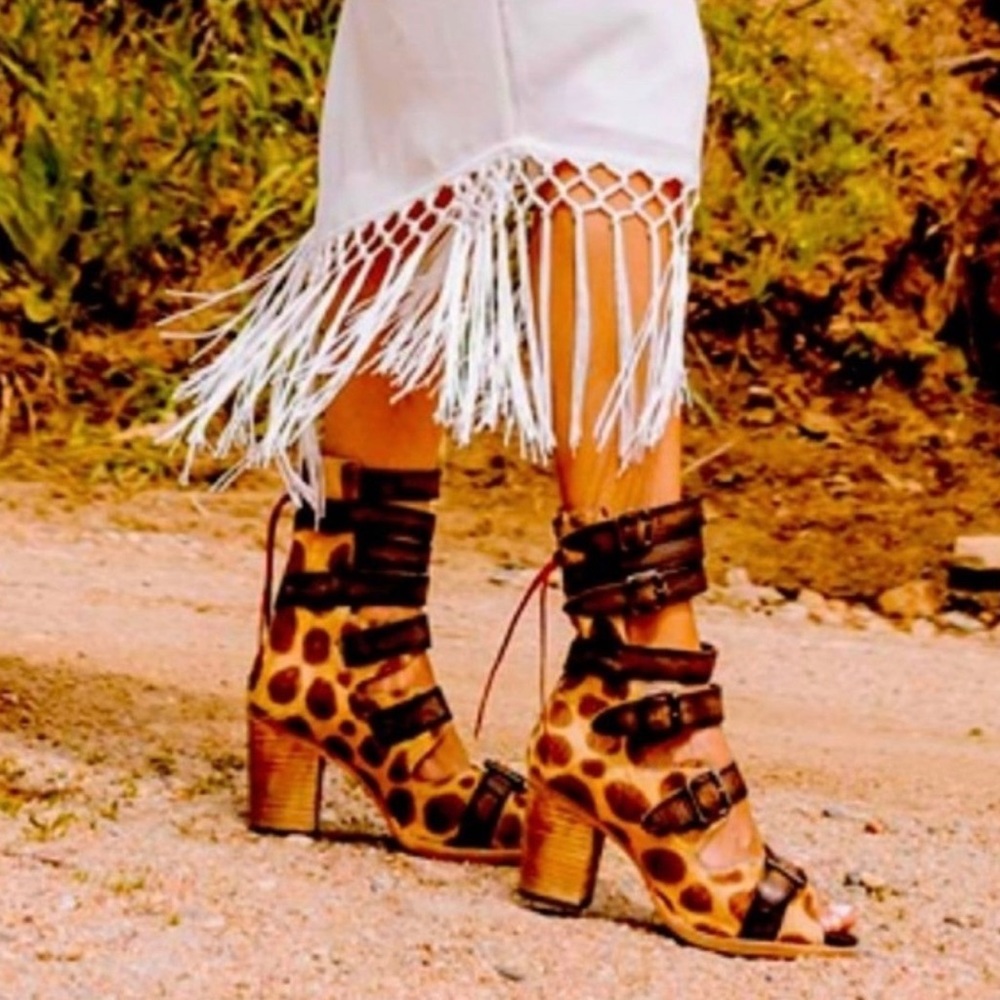 FREEBIRD Women’s Bond Leopard Strappy Leather Block Heel Sandals Size: 7 NWT.